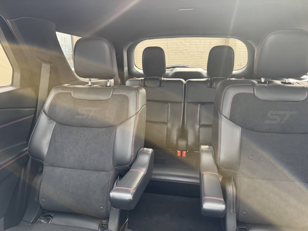 Used 2026 Ford Explorer ST AWD/4WD image 19