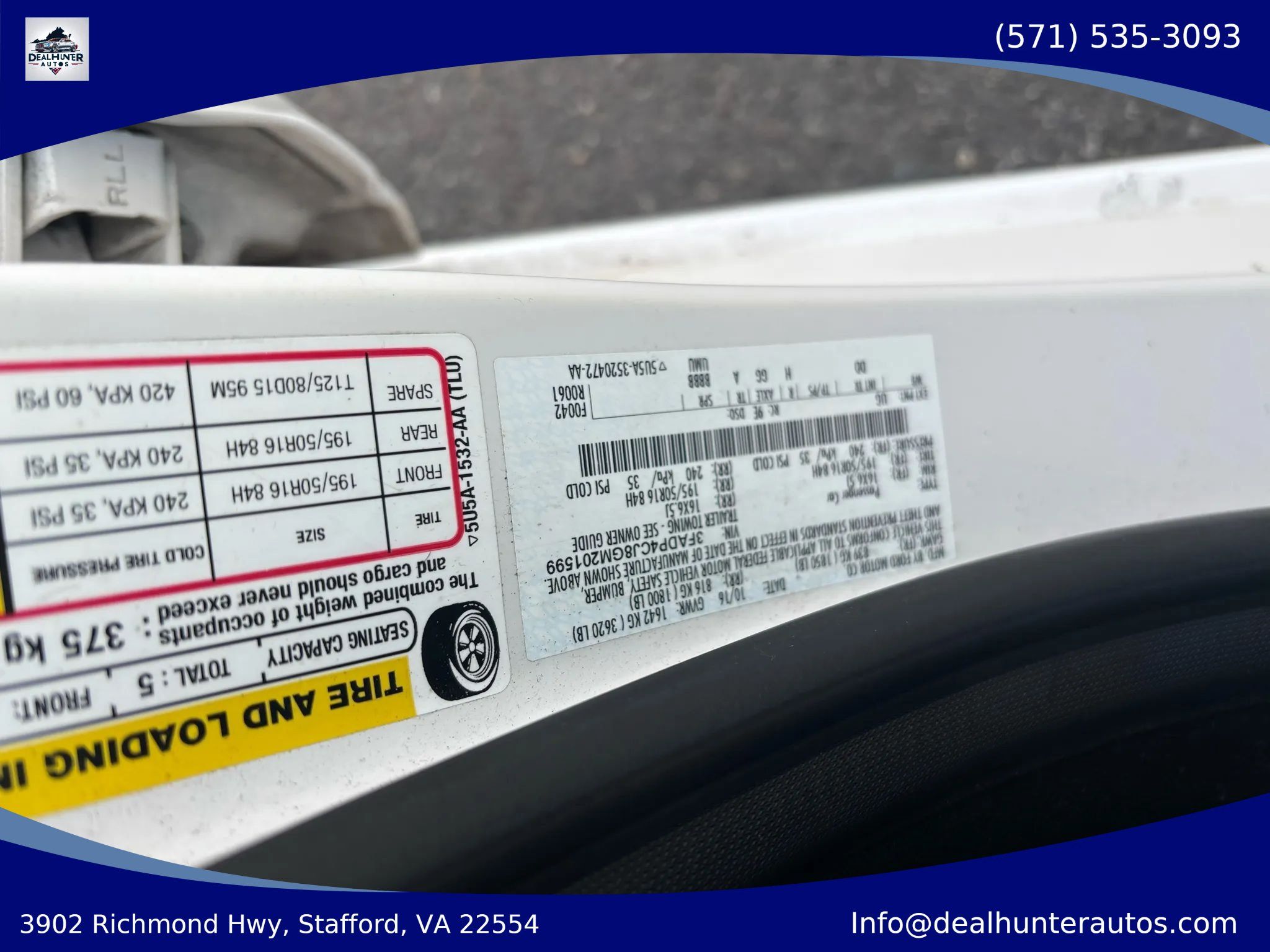 Used 2016 Ford Fiesta Titanium FWD image 33