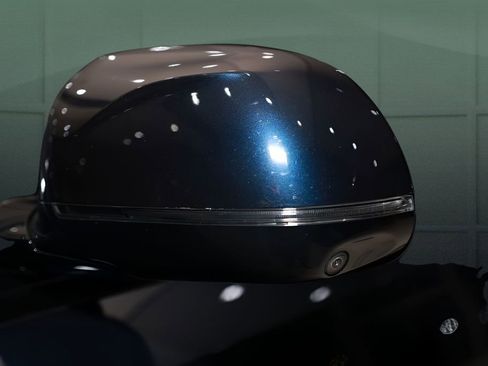 Used 2022 BMW X6 M w/ Executive Package image 35