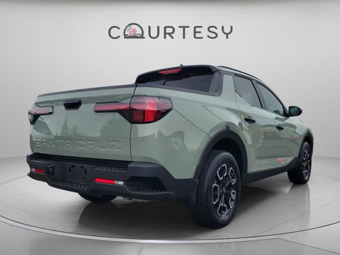 Used 2023 Hyundai Santa Cruz SEL w/ Activity Package image 3