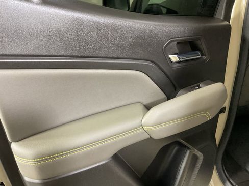 Used 2023 Chevrolet Colorado ZR2 image 18