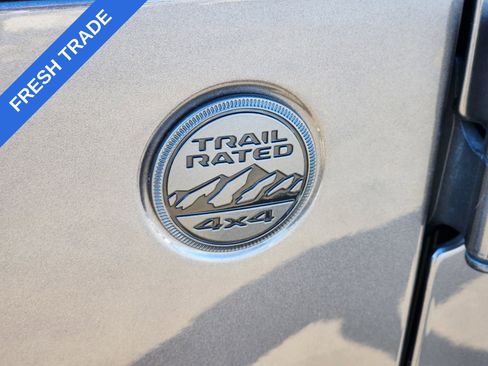 Used 2024 Jeep Gladiator Sport image 12