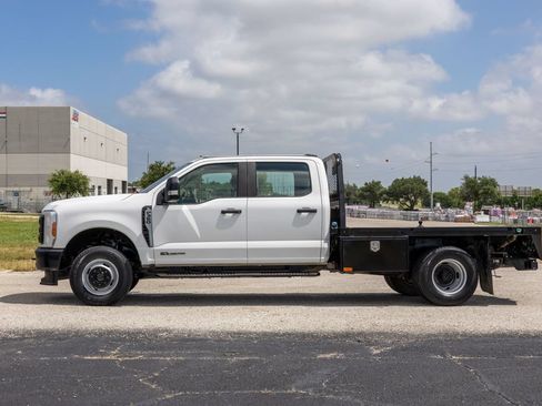 Used 2023 Ford F350 XL AWD/4WD image 4