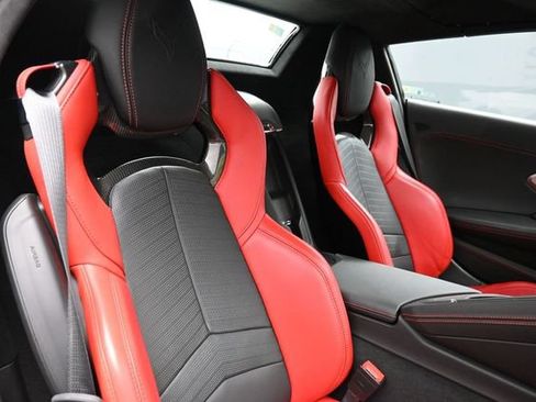 Used 2021 Chevrolet Corvette Stingray Premium Conv w/ Z51 Performance Package RWD image 20