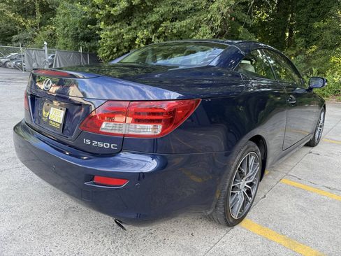 Used 2013 Lexus IS 250C w/ Luxury Pkg RWD image 10