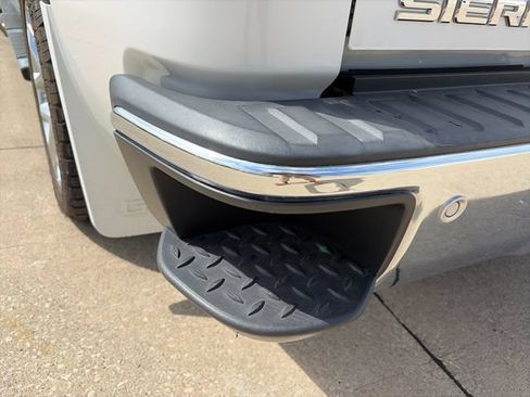 Used 2018 GMC Sierra 1500 SLT AWD/4WD image 37