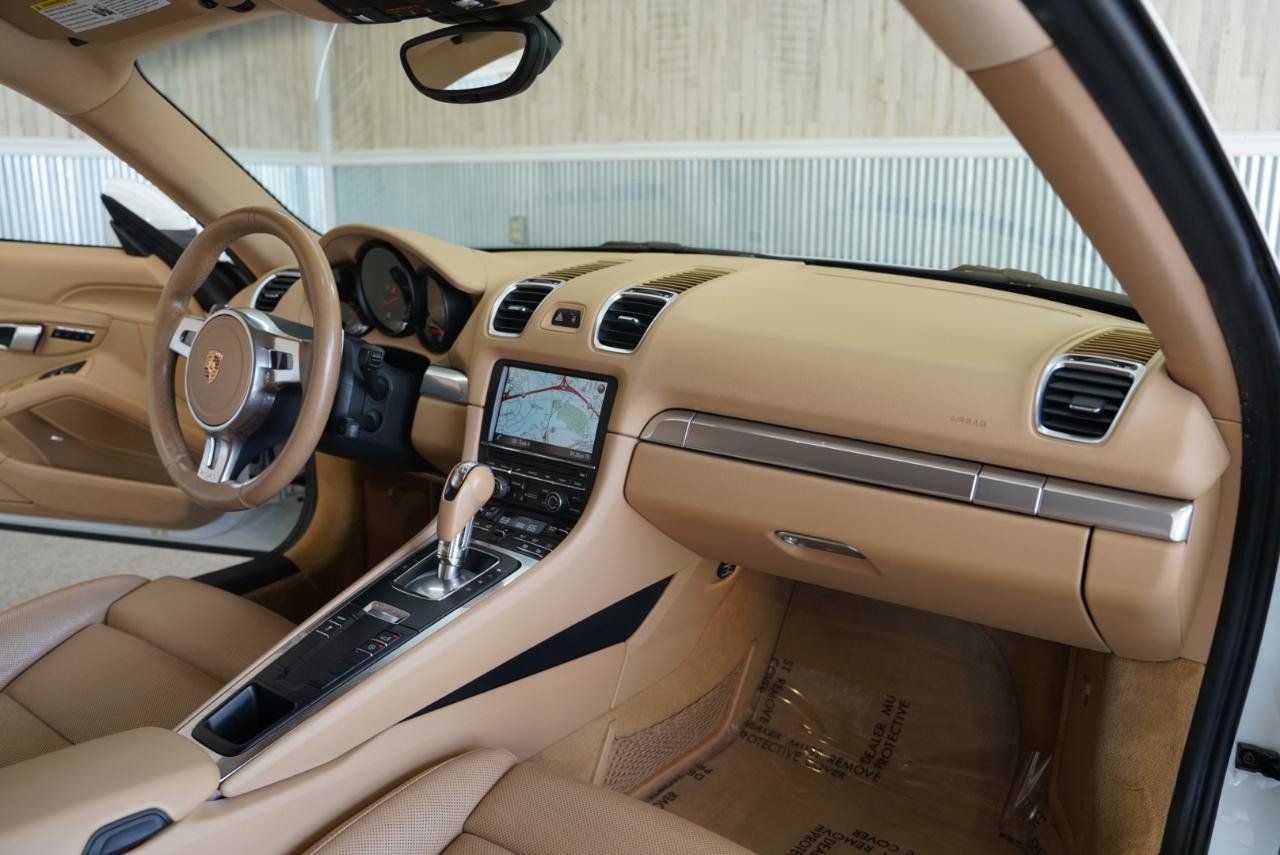 Used 2014 Porsche Cayman RWD image 16
