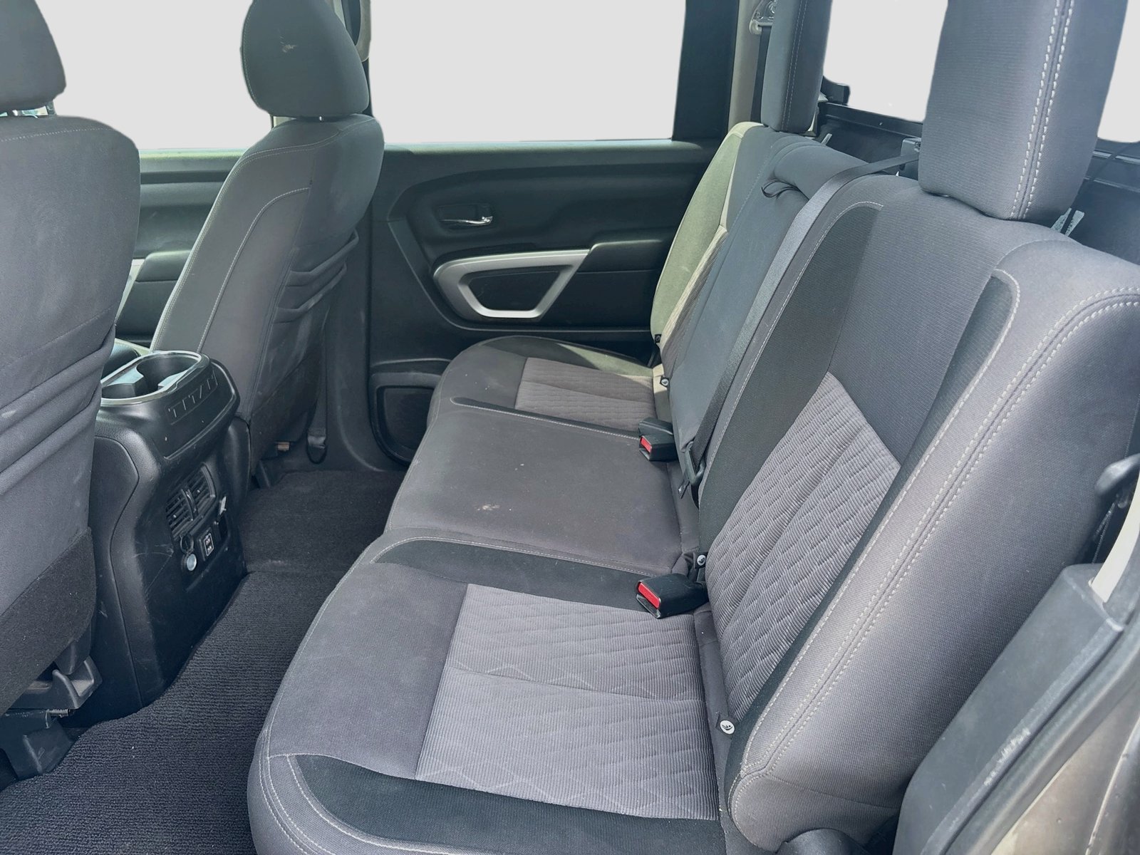 Used 2021 Nissan Titan 4x4 Crew Cab image 25