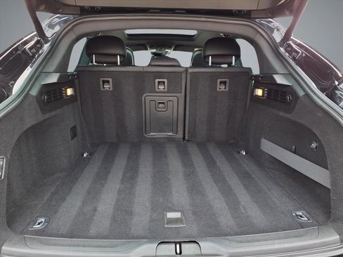 Used 2023 Maserati Levante Modena image 10