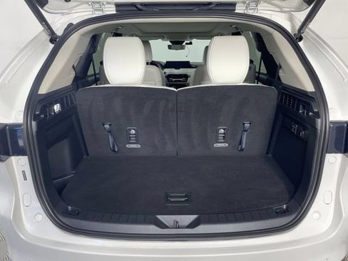 Certified 2024 MAZDA CX-90 3.3 Turbo S w/ Premium Plus AWD/4WD image 13
