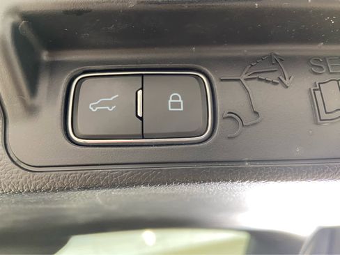 Used 2023 Ford Explorer XLT w/ Equipment Group 202A image 11