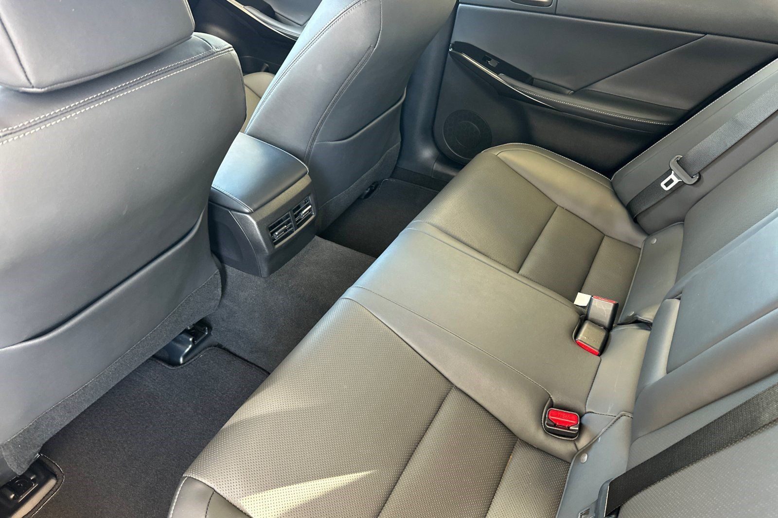 Certified 2025 Lexus IS 300 F Sport w/ Accessory Package 2 RWD image 26
