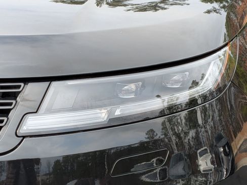 Used 2023 Land Rover Range Rover Sport SE Dynamic image 6