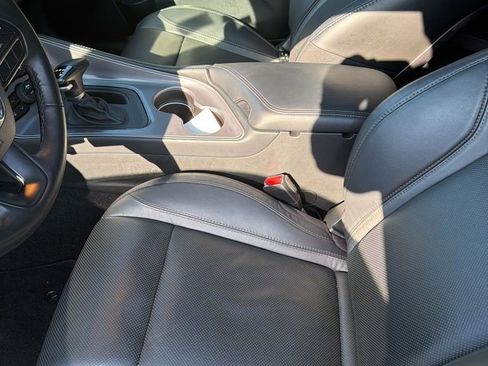 Used 2023 Dodge Challenger SXT w/ Plus Package image 17