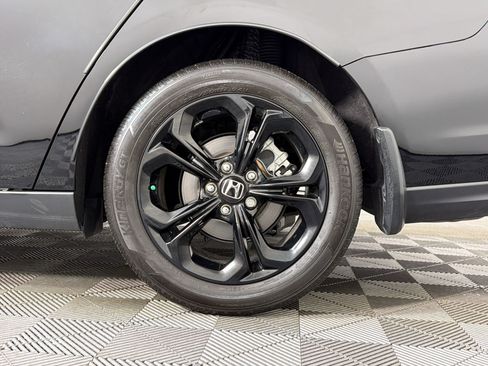 Used 2025 Honda Accord SE image 11