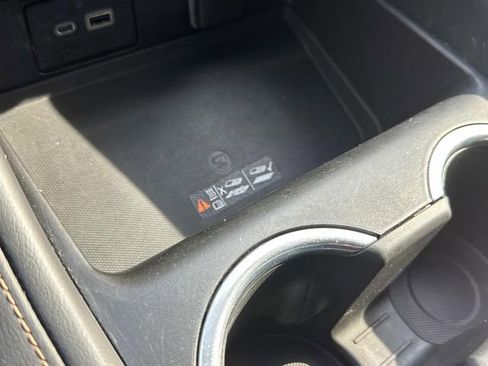 Used 2021 GMC Yukon AT4 w/ AT4 Premium Plus Package image 41