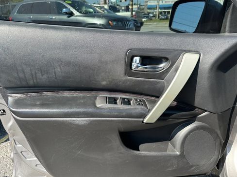 Used 2013 Nissan Rogue SL FWD image 8