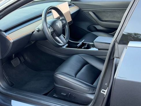 Used 2018 Tesla Model 3 Long Range AWD/4WD image 11
