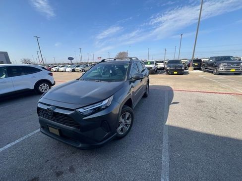 Used 2023 Toyota RAV4 XLE image 2