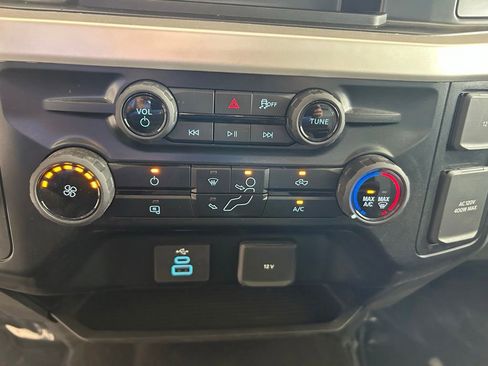 Used 2025 Ford F350 XLT AWD/4WD image 43