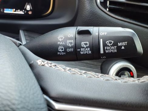Used 2024 Jeep Wagoneer Series II w/ Flexible Seating Group RWD image 29