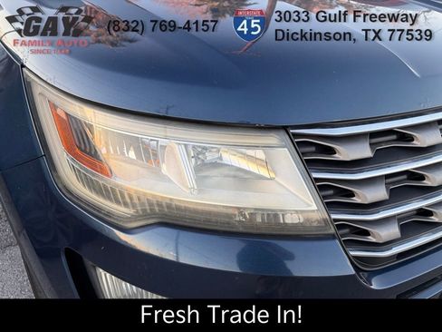 Used 2017 Ford Explorer XLT w/ Equipment Group 202A image 5