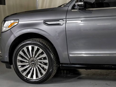 Used 2021 Lincoln Navigator L Reserve w/ Luxury Package AWD/4WD image 12