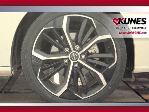 Used 2024 Nissan Altima 2.5 SR image 13