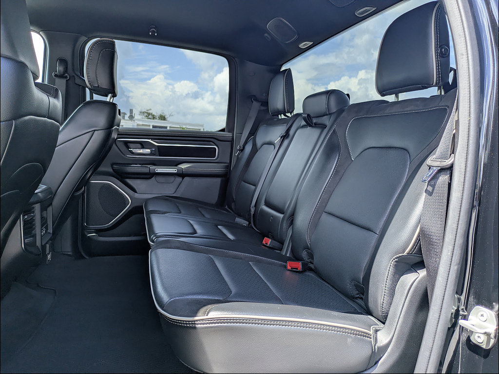 Used 2024 RAM 1500 Laramie AWD/4WD image 13
