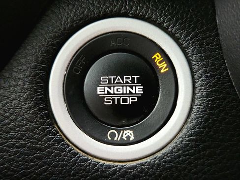 Used 2022 RAM 1500 Big Horn AWD/4WD image 15