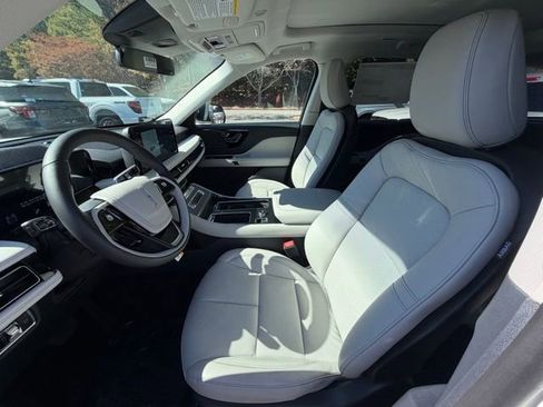 New 2025 Lincoln Aviator 2WD image 15