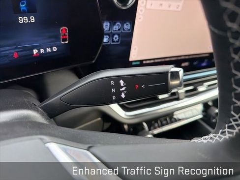 Used 2025 Chevrolet Equinox EV LT w/ Convenience Package image 35