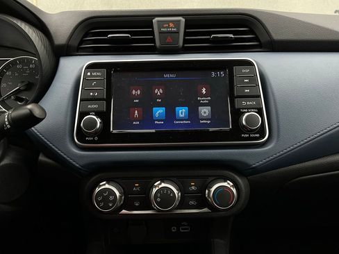 Used 2025 Nissan Versa SV image 24