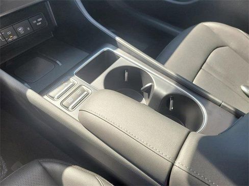 New 2025 Hyundai Sonata Limited image 12