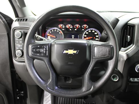 Used 2022 Chevrolet Silverado 1500 Custom image 10