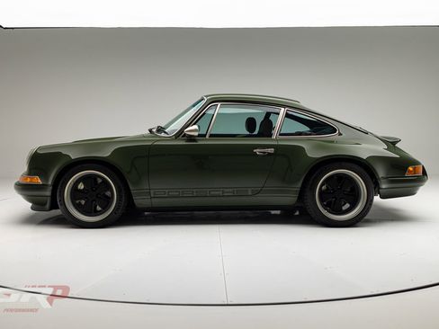 Used 1991 Porsche 911 Carrera image 4