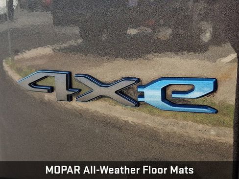 Used 2023 Jeep Wrangler Unlimited w/ Cold Weather Group AWD/4WD image 33