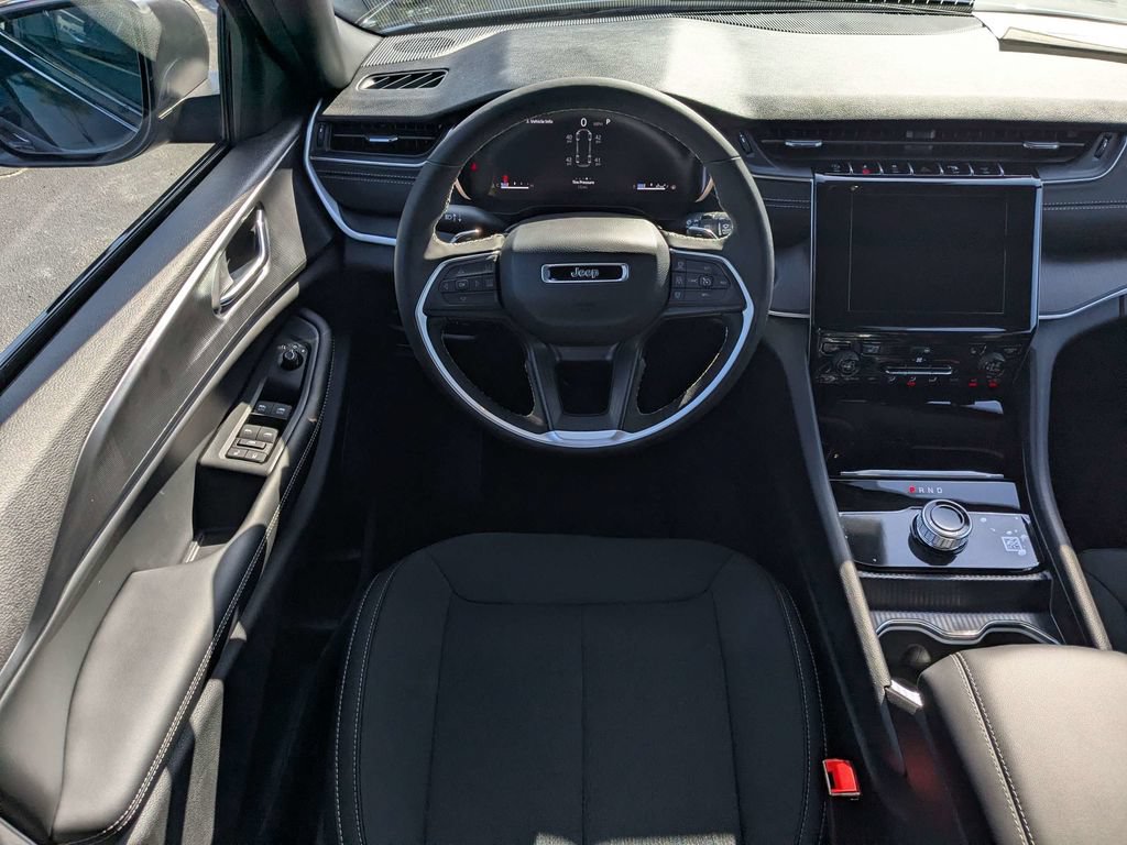 New 2026 Jeep Grand Cherokee L 4WD image 17