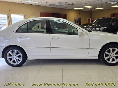 Used 2007 Mercedes-Benz C 350 Sedan image 6