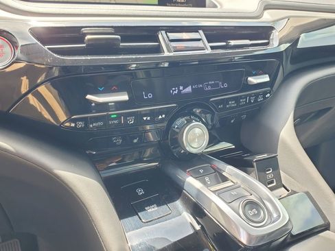 Used 2023 Acura MDX FWD w/ Technology Package image 33