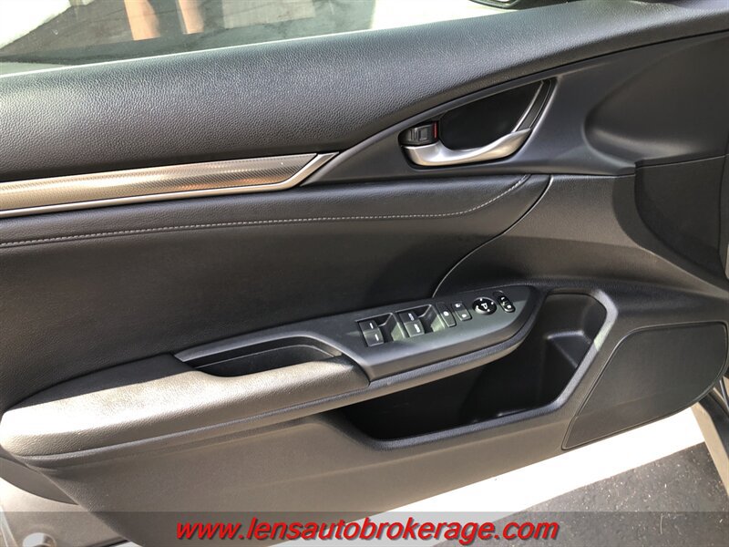 Used 2018 Honda Civic EX-L image 9