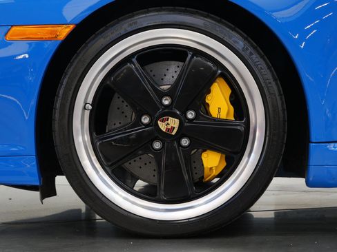 Used 2011 Porsche 911 Speedster RWD image 10