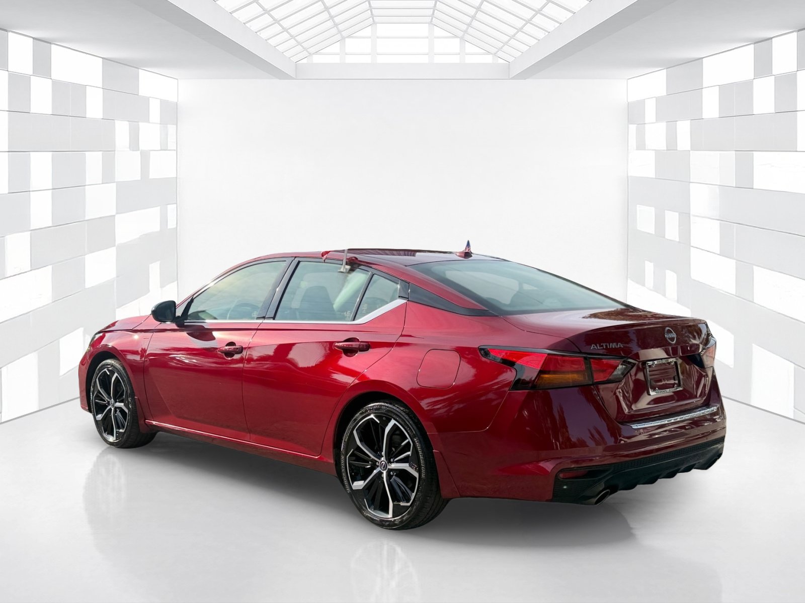 Certified 2023 Nissan Altima 2.5 SR FWD image 5