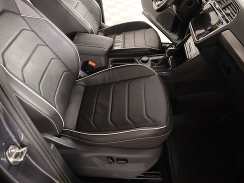 Used 2024 Volkswagen Tiguan SEL R-Line image 13