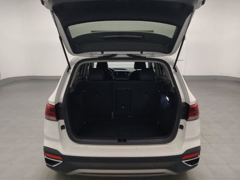 Used 2024 Volkswagen Taos SE FWD image 29