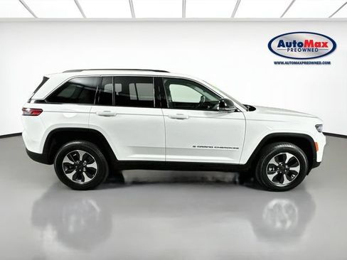 Used 2023 Jeep Grand Cherokee 4WD 4xe image 10