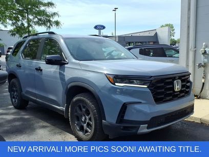 Used 2025 Honda Pilot TrailSport