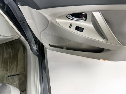 Used 2009 Toyota Camry SE image 29