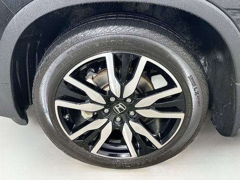 Certified 2021 Honda Pilot Touring image 24
