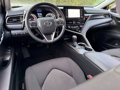 Used 2023 Toyota Camry LE image 10